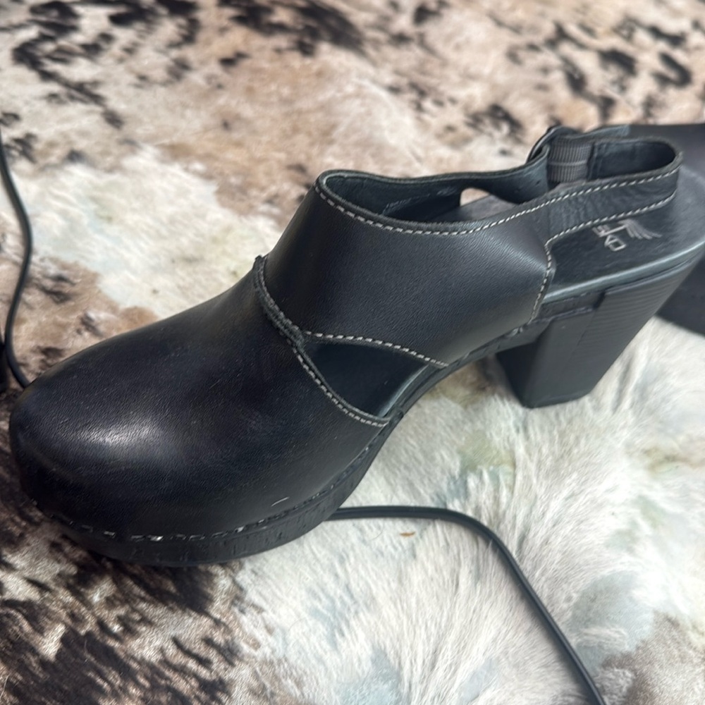 Dansko Riley Clogs Slingback Heels Euro Size 40 black Leather casual everyday - Picture 2 of 10
